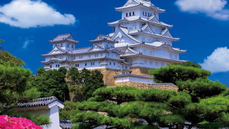 Holiday Destinations in Japan: Exploring the Land of Tradition and Modernity